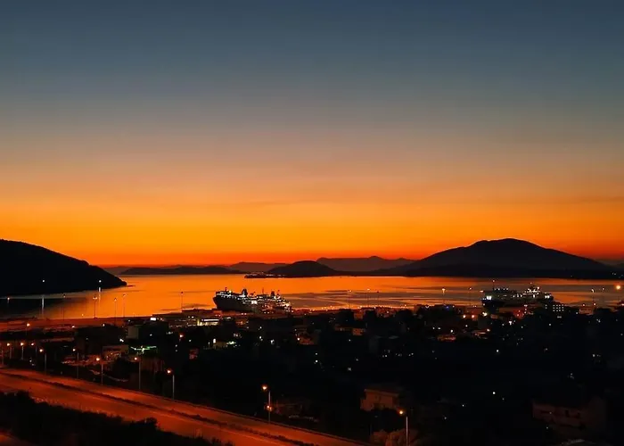 Sunset Seaview Apartment